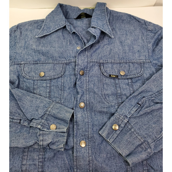 Vintage LEE jean Chambray Snap Shirt Men's Large Made USA Pockets Metal